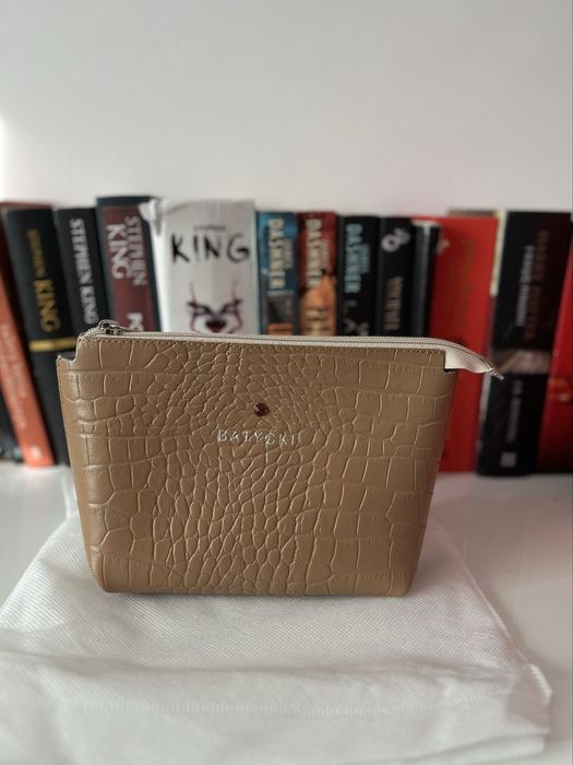 Nowa Skórzana Kosmetyczka BATYCKI Beżowa Krokodyl Dustbag