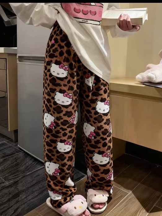 Spodnie Hello Kitty Pluszowe Panterkowe 3 rozmiary