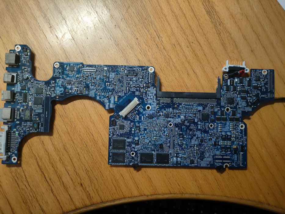 MacBook Pro A1229 на запчастини