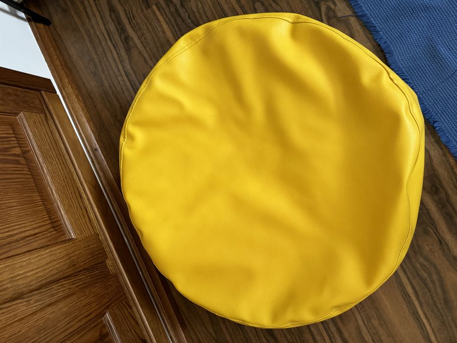 Pufs para decoração como novos