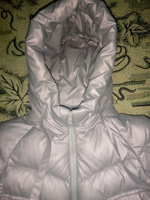 Зимова куртка на дівчинку