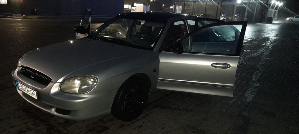 Хюндай соната 2001г.