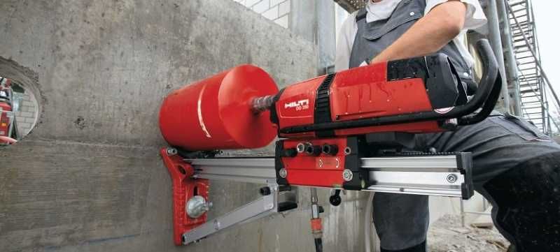 Wiercenie/przewierty w betonie techniką diamentową.