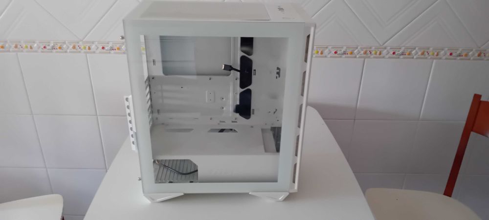 MSI ATX White PC Case64752179172995120