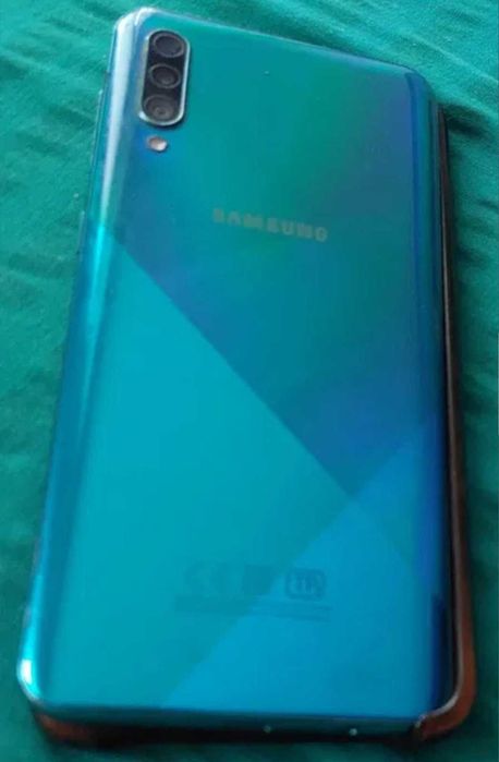 Продам телефон Samsung Galaxy A30s