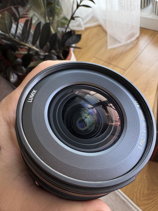 LUMIX S PRO 16–35mm F4 L-monut