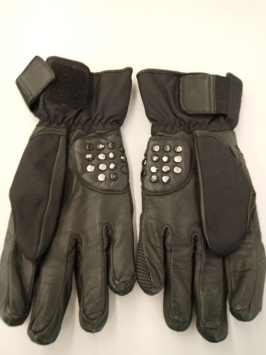 Rękawiczki używane