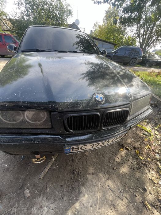 Продам бмв. Е36