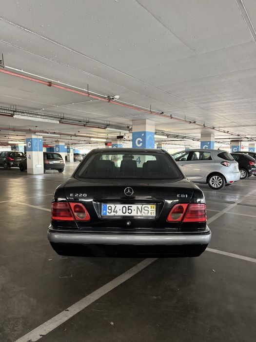 Mercedes classe E220 cdi nacional so um dono 240.000km aceito retoma