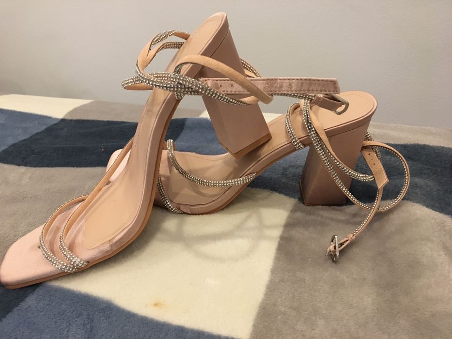 Saltos Altos (Veludo)