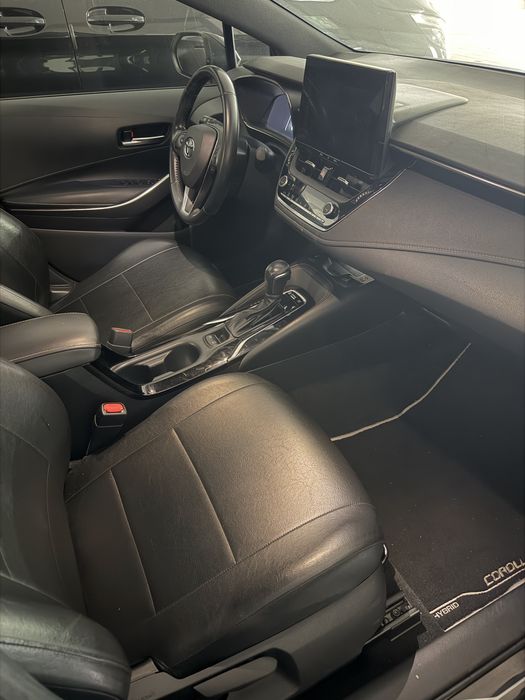 Toyota corolla hybrid