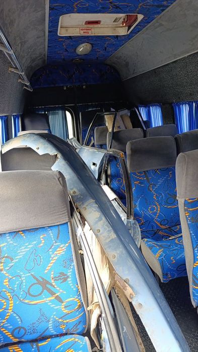 ТЕРМІНОВО Renault Master 19 місць автобус продам