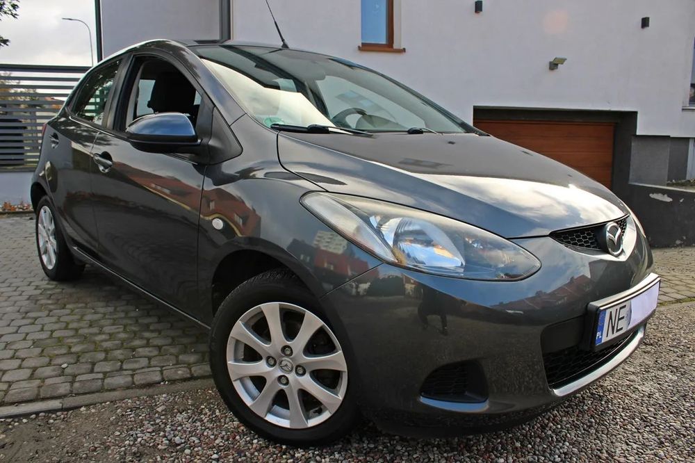 Mazda 2