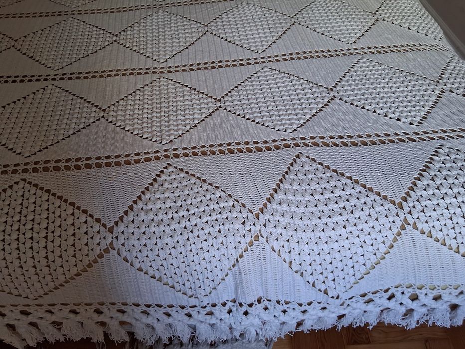 Handmade Crochet Bedspread444671079870648324