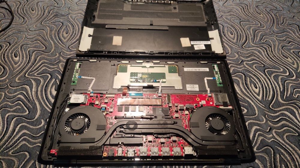 Ноутбук HP Omen 15-5000 на запчасти