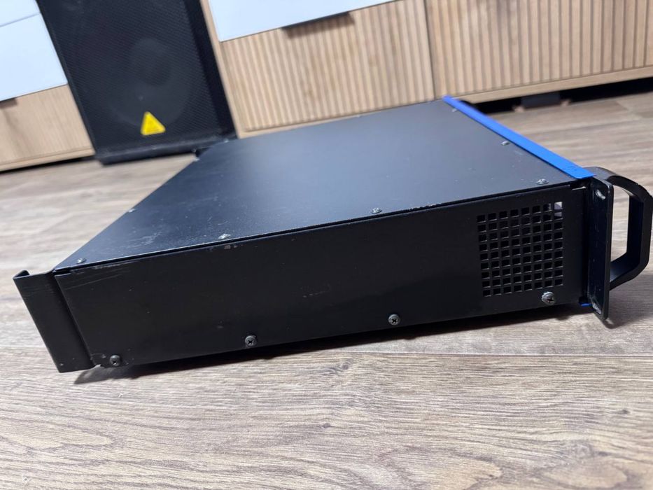 Підсилювач Park audio V4-2400