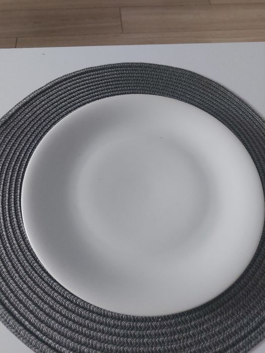 Biały talerz porcelanowy płaski Wawel 24,5 cm