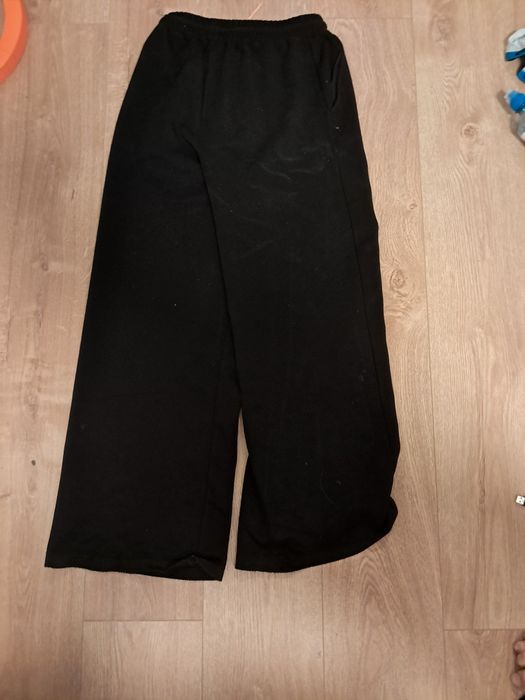 Modne damskie spodnie