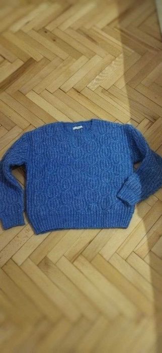 тепла синя кофта