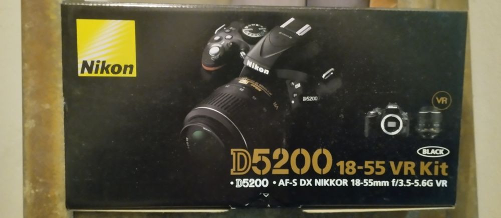 Máquina fotográfica Nikon D520020020000 DR