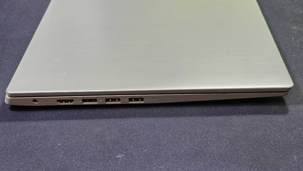 Lenovo Ideapad 3-15IK05 / i5-1035G1 1.0GHz / 12GB 3200MHz DDR4 / 512GB M2 / 15.6" FHD IPS 60Hz / Grade A / GW 12 miesięcy