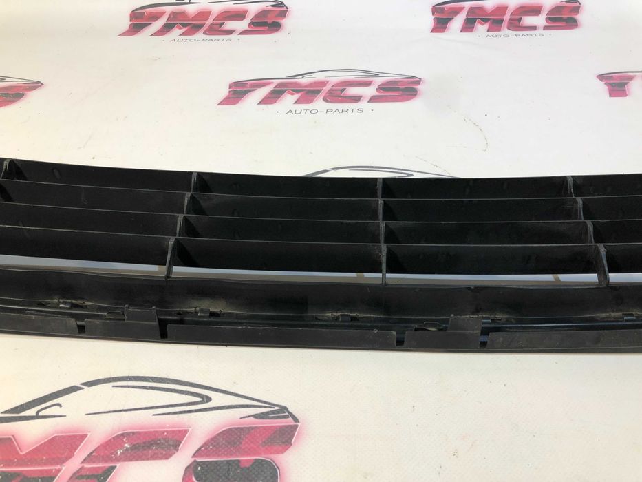 Grelha Parachoques TOYOTA AVENSIS III 3 T270 FACELIFT Original