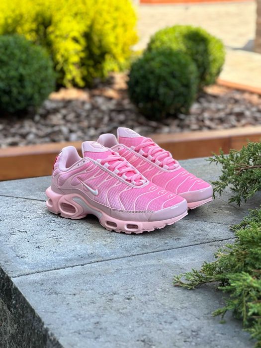 Grey and pink tns deals