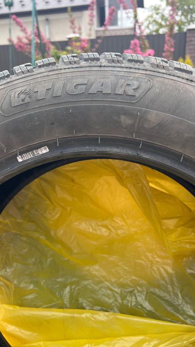 Автошини Winter TIGAR 215/16 R 17