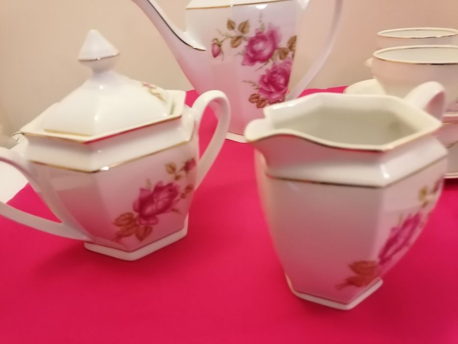 Serviço de chá em porcelana completo  Coimbra