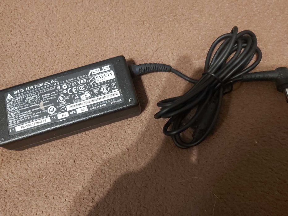 Oryginalny zasilacz ASUS do laptopa 19v 3,42A mocny różne laptopy