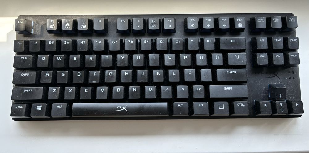 hyperx alloy Fps pro cherry MX red