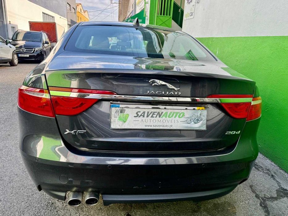 JAGUAR XF II (X260) 2.0 D automático