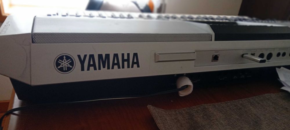 Teclado Yamaha psr s 900