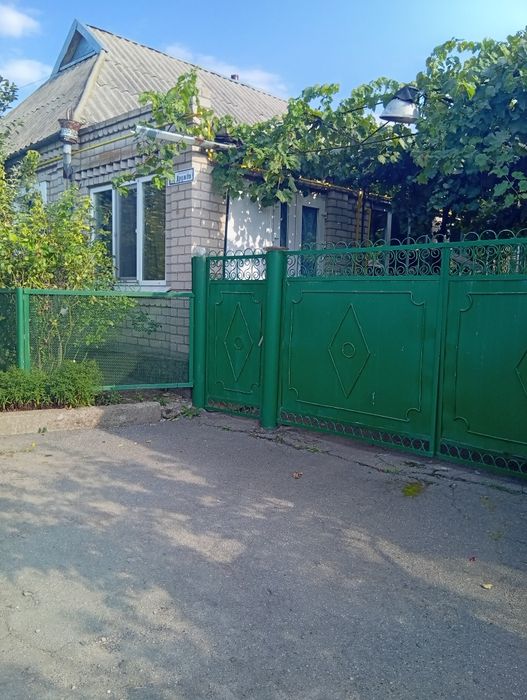 Продам будинок селище Арбузинка.пр.Дружби 19