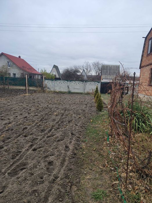 Земельна ділянка
