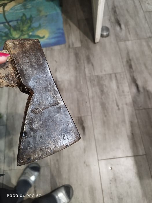 Siekiera / Toporek – Kuta Stal,