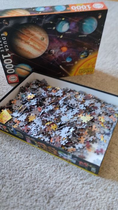 Puzzle  de 1000 peças  com o tema: Sistema Solar