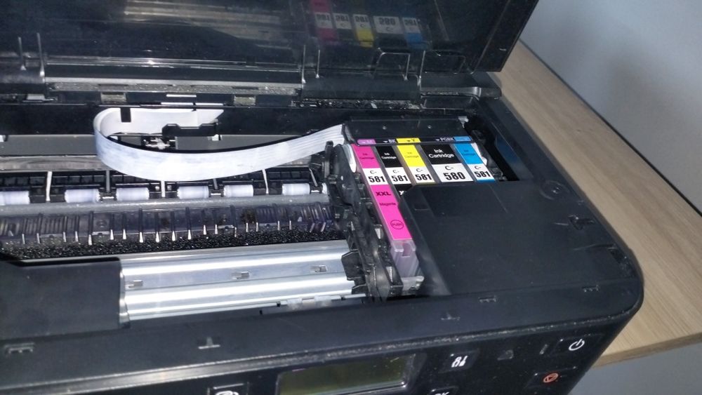 Drukarka canon uszkodzona