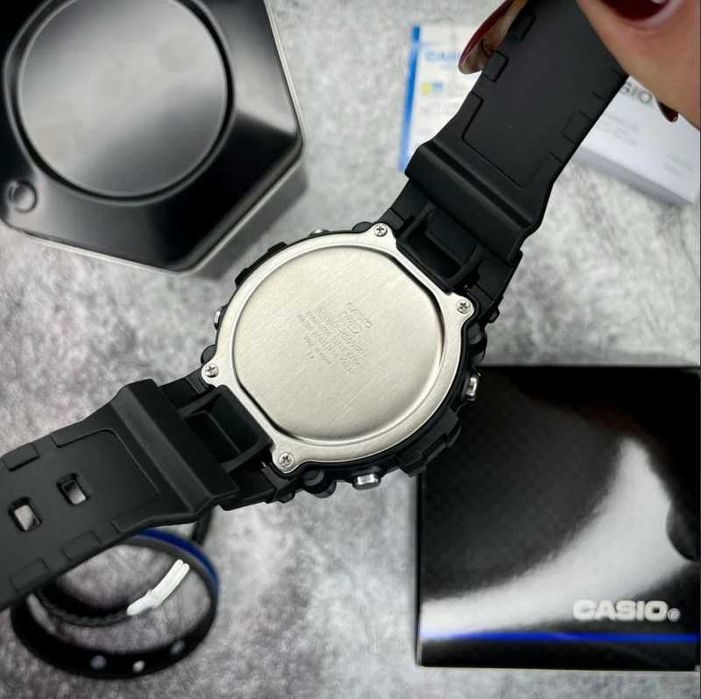 Чоловічий спортивний годинник Casio AE-1500WH — Міцність, стиль і функціональність