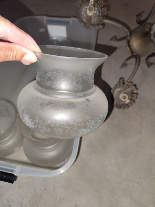 Candeeiro muito antigo de sala