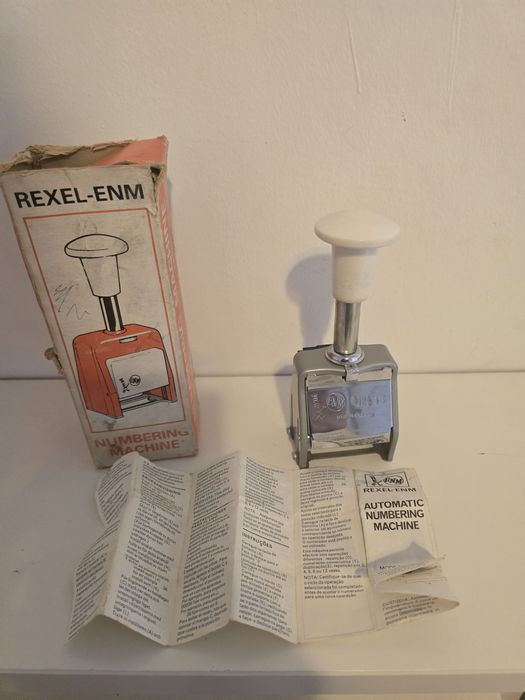 Numbering machine