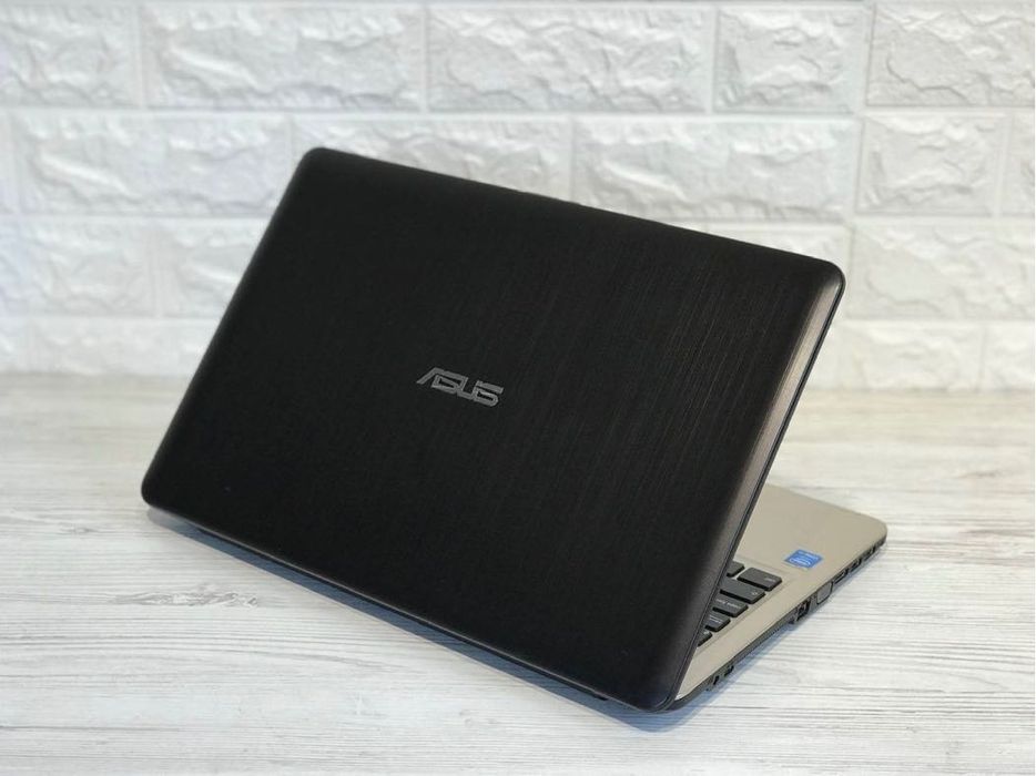 Ноутбук Asus R540L 15,6 Intel i3-4005U 8 RAM 1000 HDD