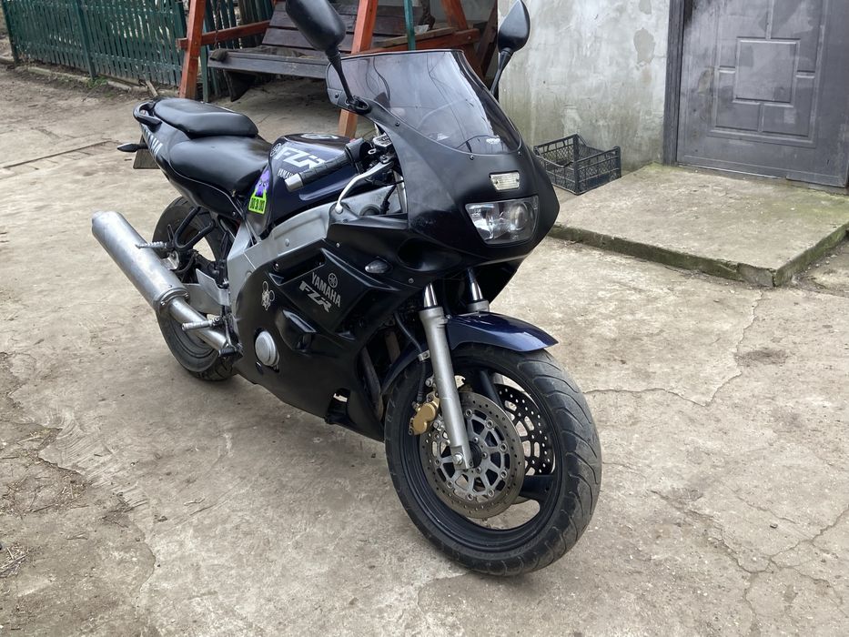 Yamaha fzr 600 genesis