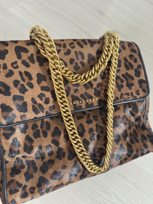 Torebka guess luxe panterka zloty lancuch