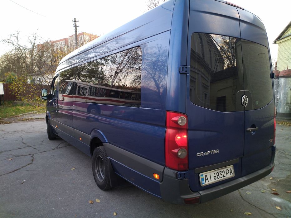 23 посадочних місця + водій