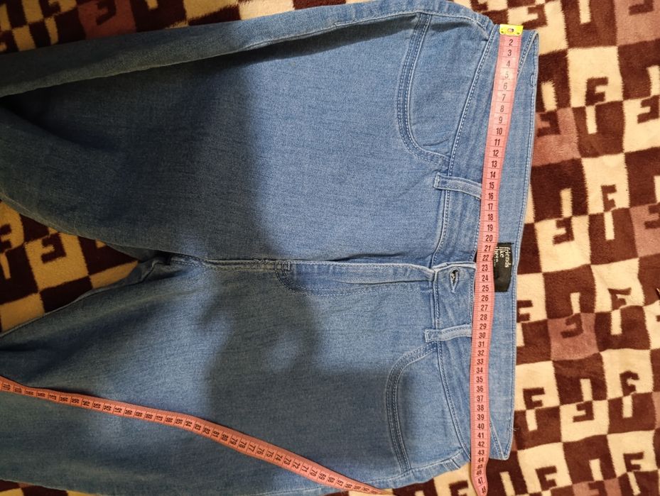Продам б/в джинсові лосини.