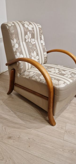 Fotel w kwiatowy wzór