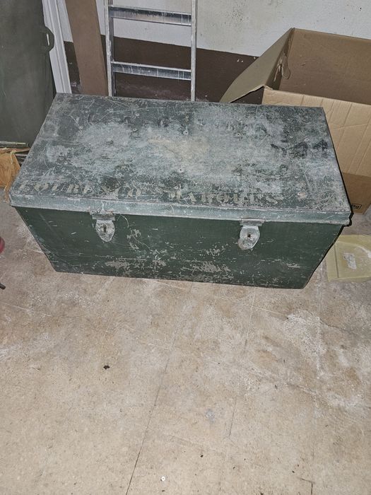 Bau em ferro para ve