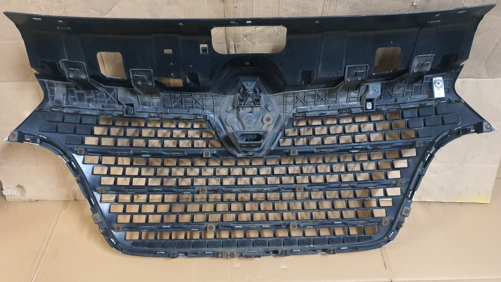 Grill Renault Master III 3 Lift Atrapa