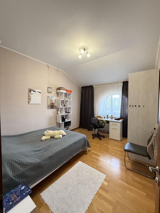 Продаж 4 кім квартири